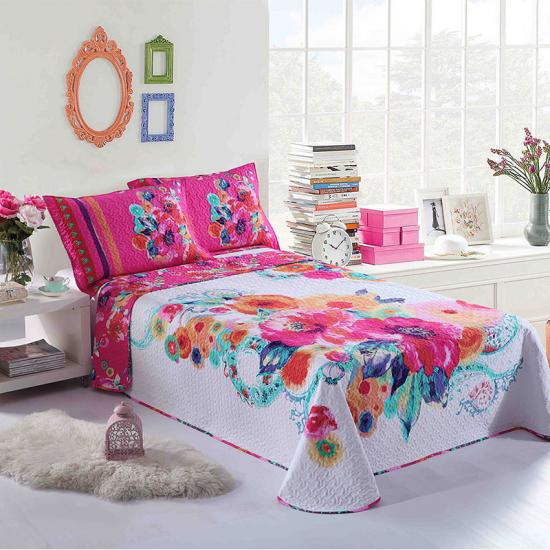 Engineered Quilt large floral designs